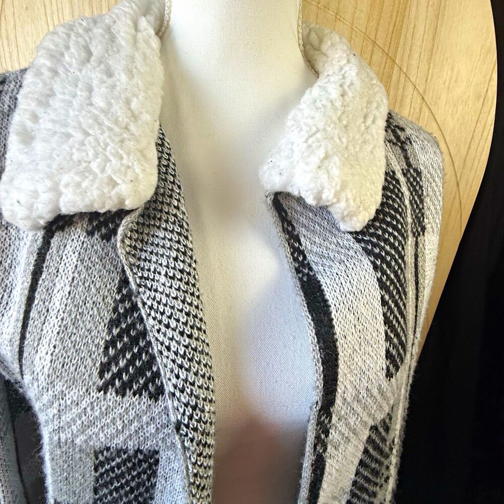By Design Women’s Large Plaid Cardigan Sweater Sherpa Collar Open Front Coatigan